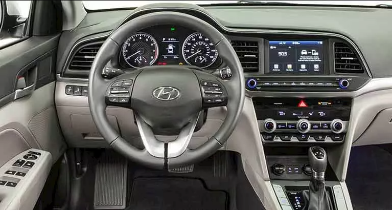 Hyundai Elantra Facelift AD